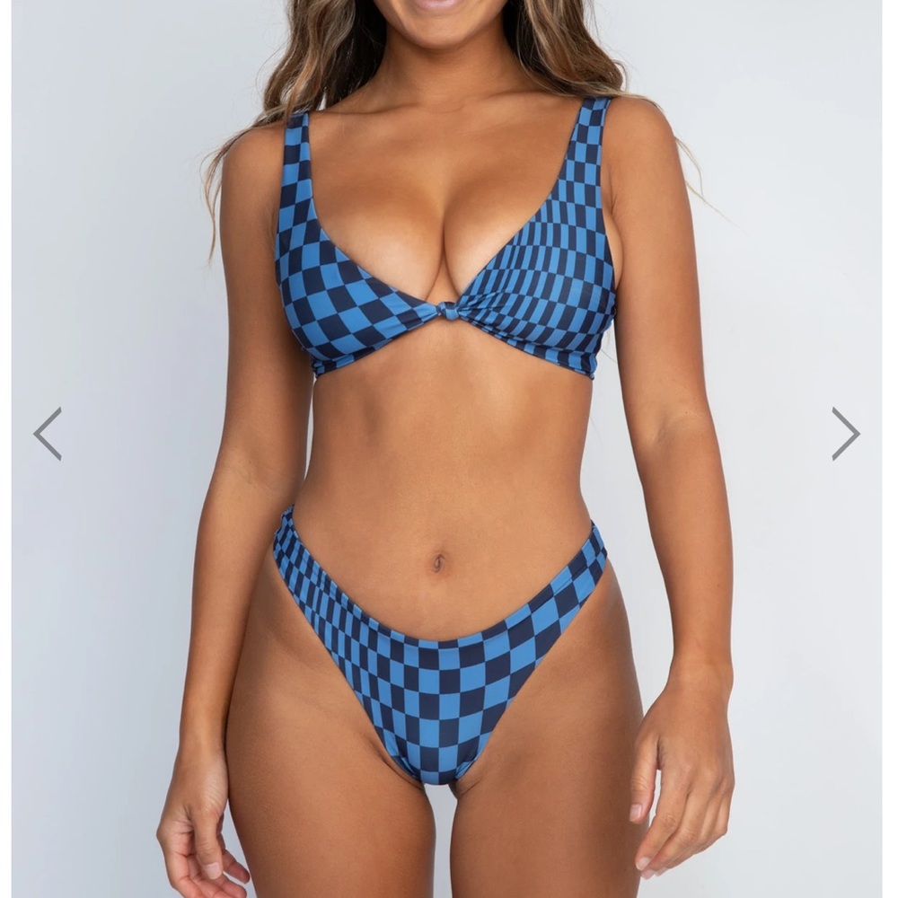 S Penny SKATIE Top